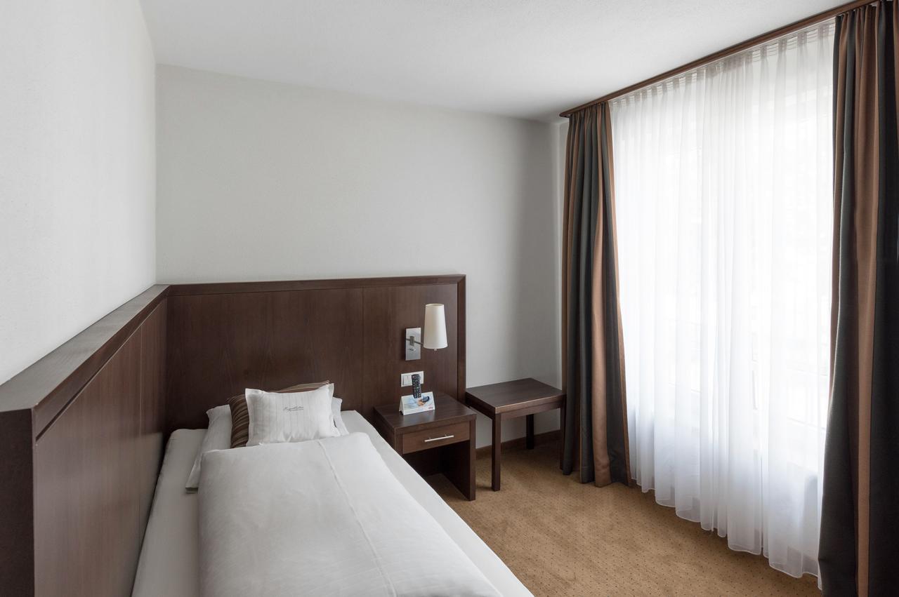 Restaurant&Hotel Engelkeller Memmingen Eksteriør bilde